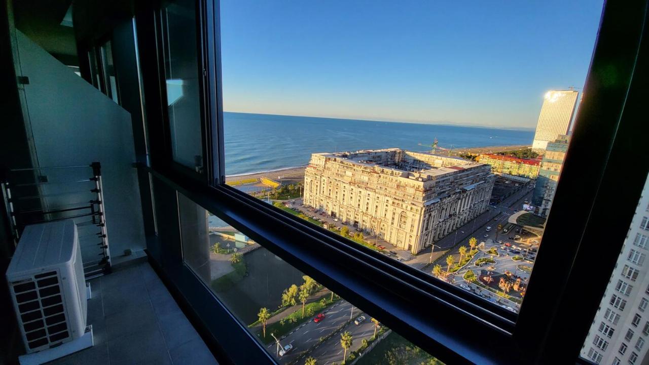 Black Sea Apartments Alliance Palace Batumi Exterior photo