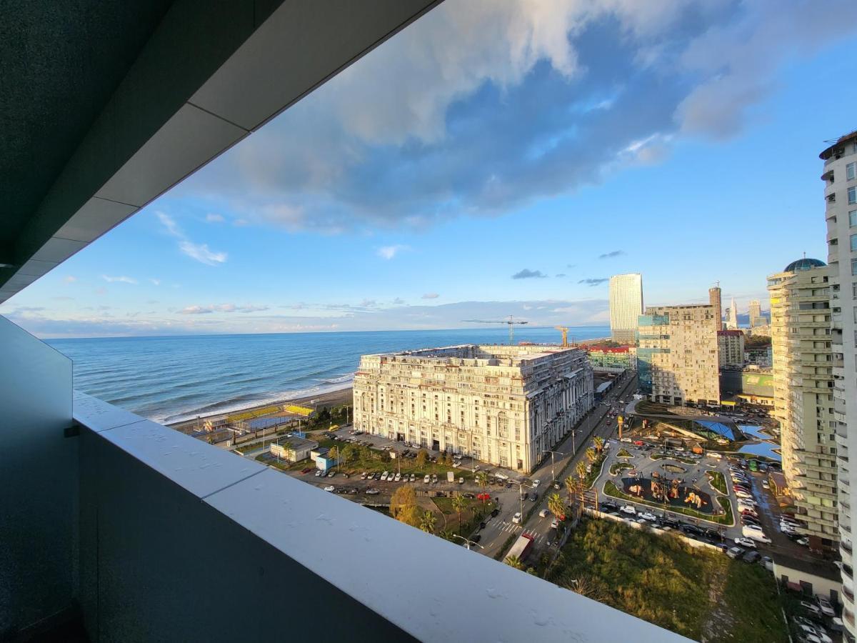 Black Sea Apartments Alliance Palace Batumi Exterior photo